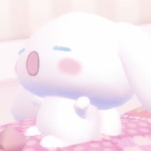 Meet your Posher, Maxyne